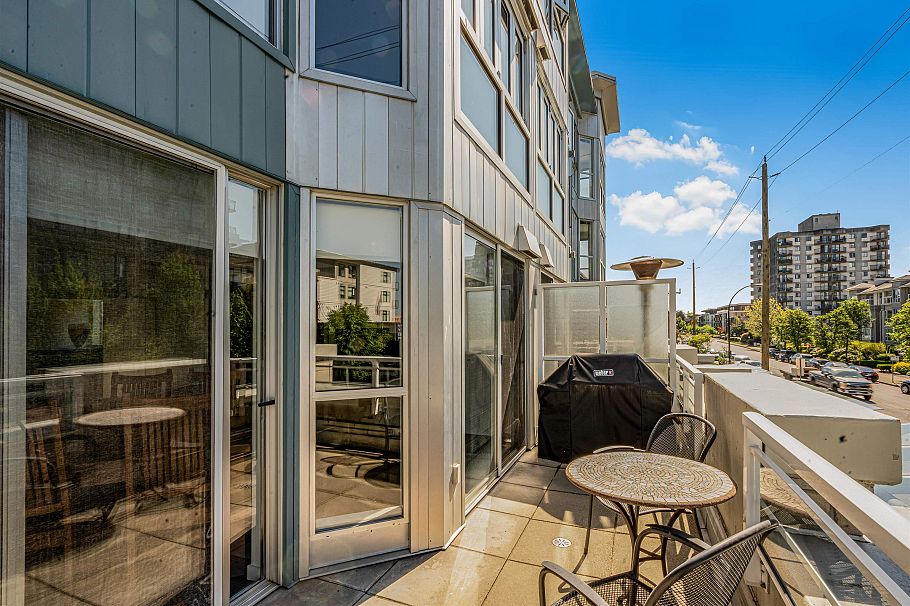 207 122 E 3rd Street North Vancouver, BC - 17