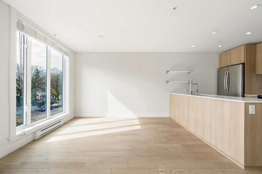 8 531 E 16th Avenue West Vancouver, BC - 11