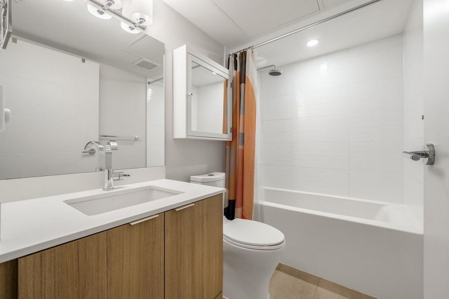 8 531 E 16th Avenue West Vancouver, BC - 13