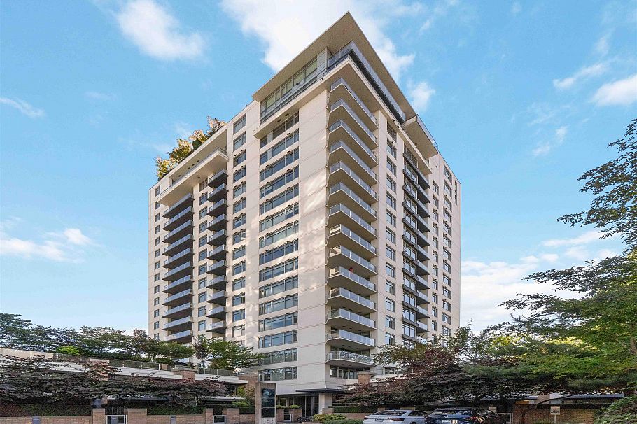 901 1320 Chesterfield Avenue North Vancouver, BC - 33