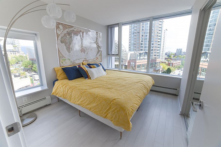 707 633 Abbott Street Vancouver, BC - 2