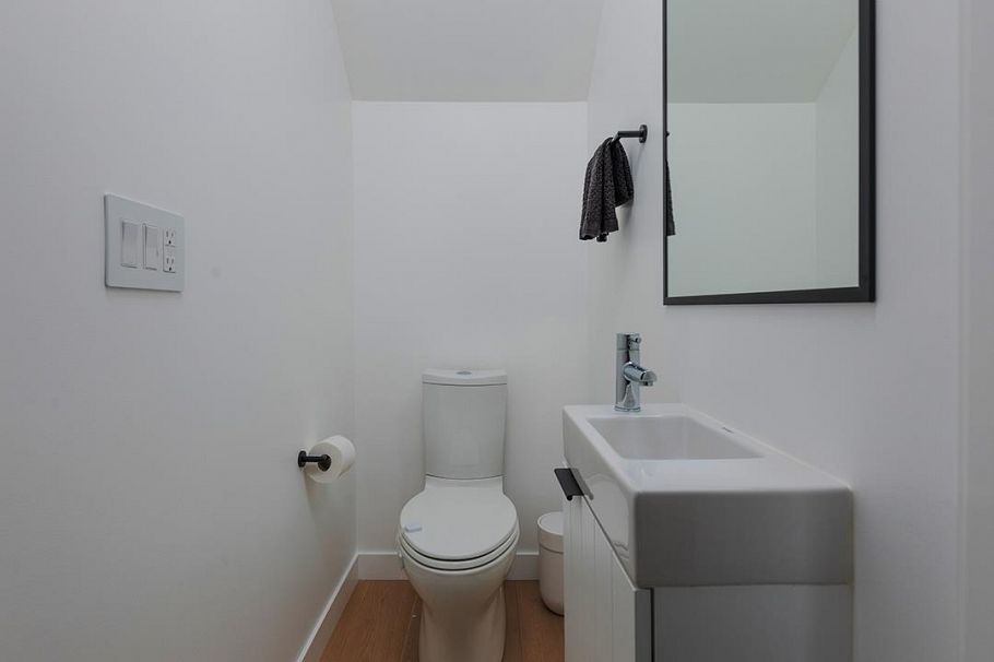 48 W King Edward Avenue Vancouver, BC - 9