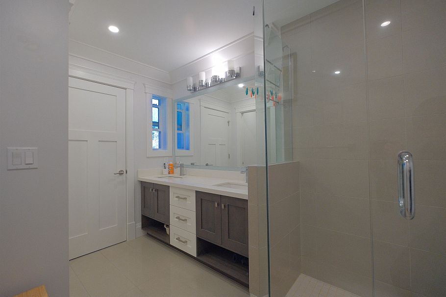 1198 Edgewood Road North Vancouver, BC - 18