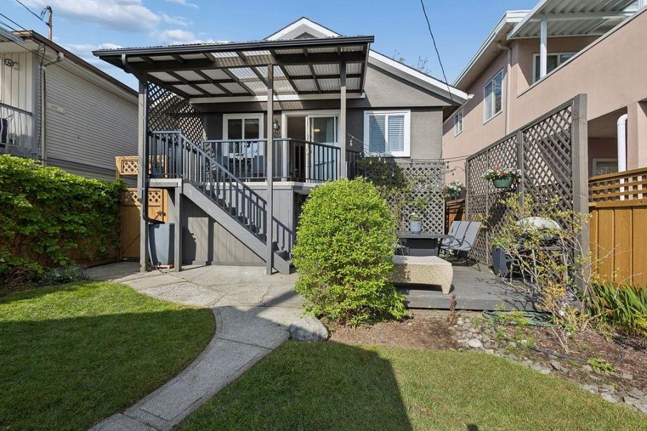 4344 Skeena Street Vancouver, BC - 9