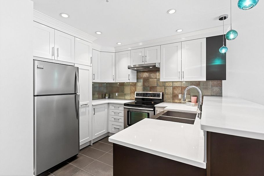 60 3436 Terra Vita Place Vancouver, BC - 2
