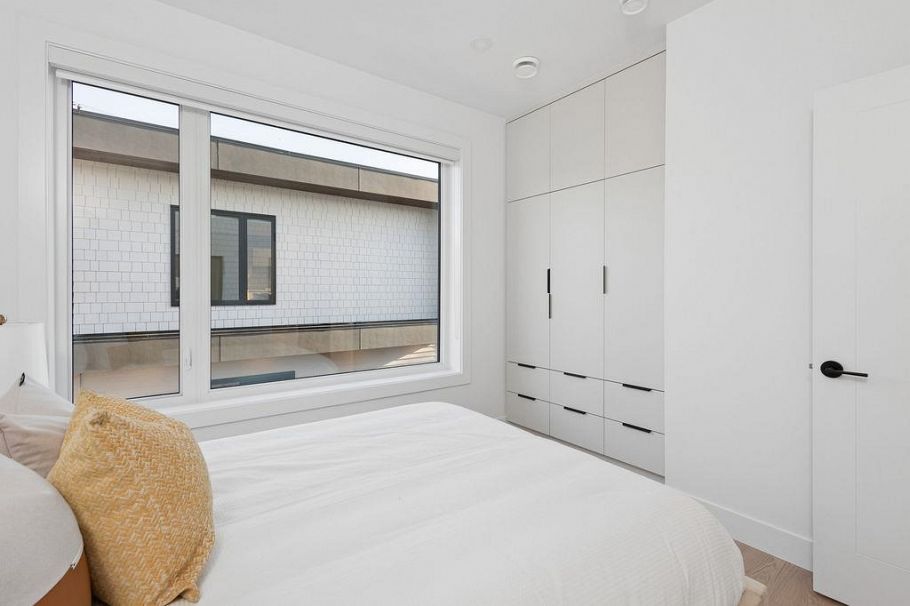 2 2752 Graveley Street Vancouver, BC - 36
