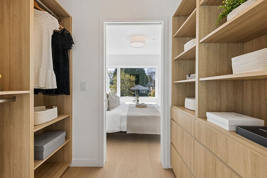 1 6040 Larch Street Vancouver, BC - 17