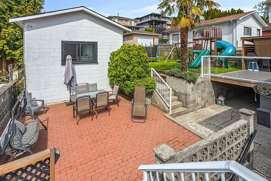 3951 William Street Burnaby, BC - 27
