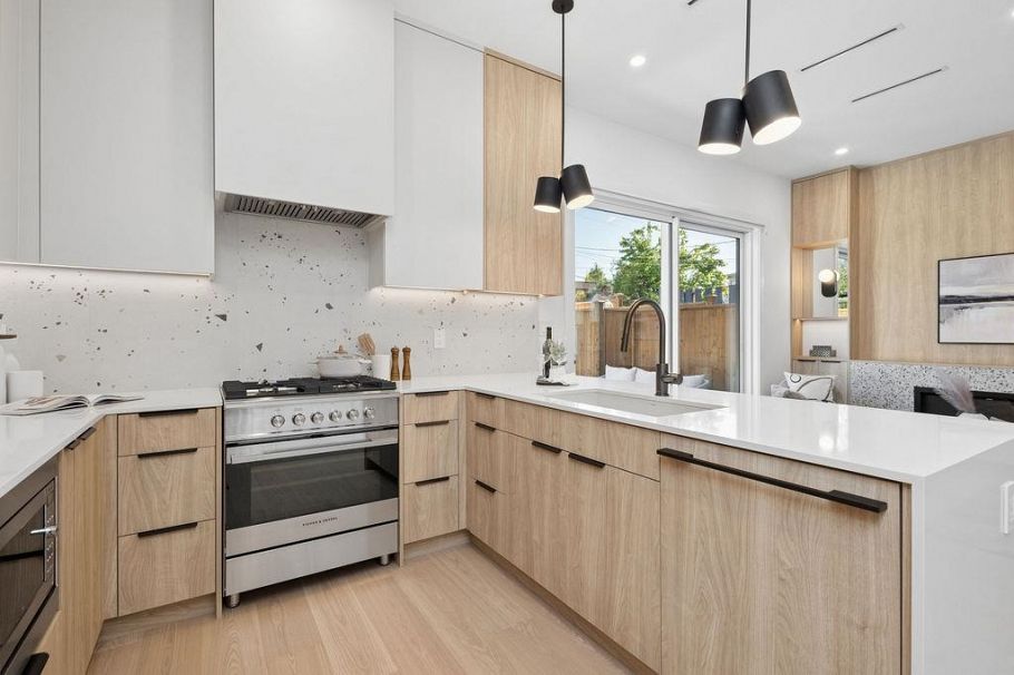 2 2752 Graveley Street Vancouver, BC - 8