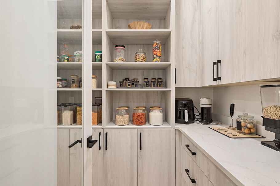 1260 Plateau Drive North Vancouver, BC - 6