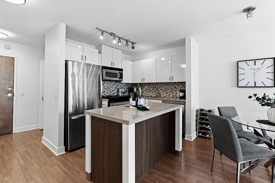 1104 175 W 1st Street North Vancouver, BC - 13