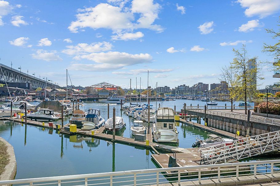 604 1501 Howe Street Vancouver, BC - 34