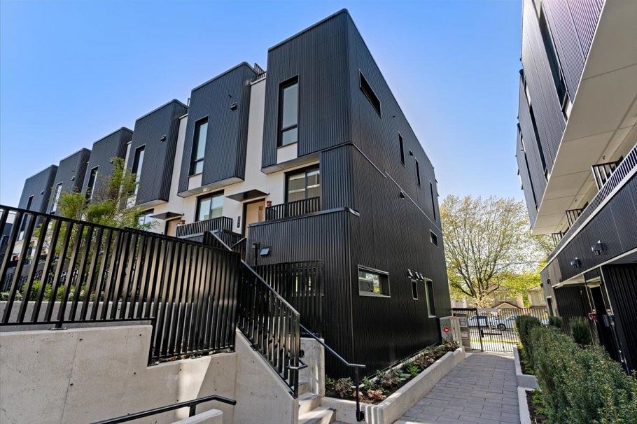 231 2830 Nanaimo Street Vancouver, BC - 29