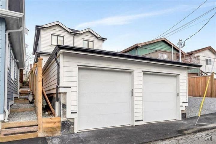 718 E 62nd Avenue Vancouver, BC - 18