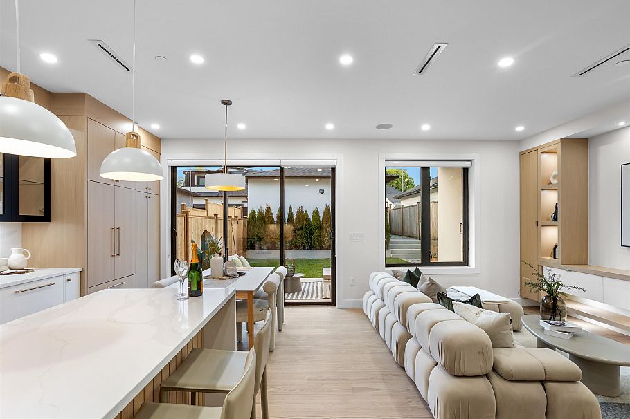 2 165 E 45th Avenue Vancouver, BC - 6