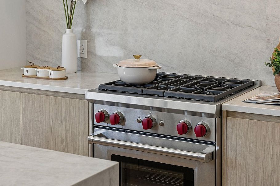 1 6040 Larch Street Vancouver, BC - 5