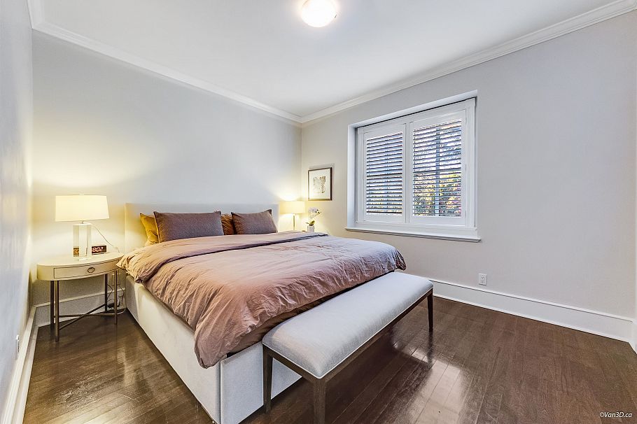 3113 W 42nd Avenue Vancouver, BC - 32