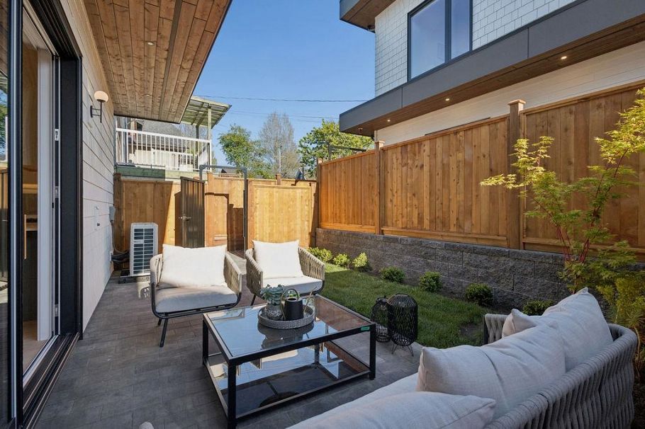 2 2752 Graveley Street Vancouver, BC - 14