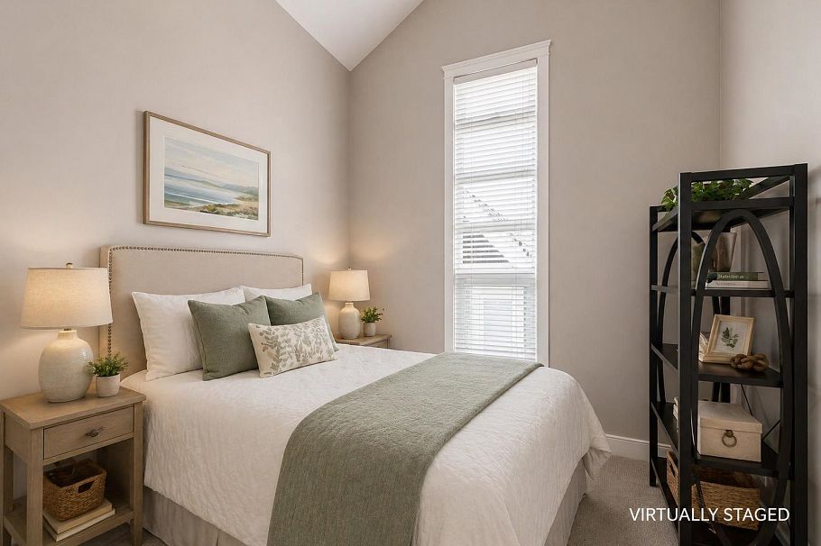 227 E 17 Street North Vancouver, BC - 24