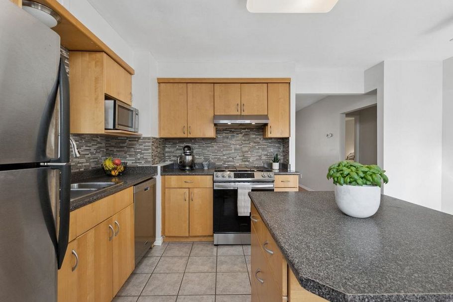 4344 Skeena Street Vancouver, BC - 5