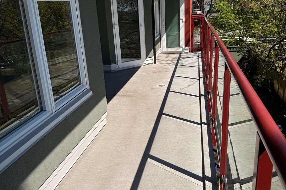 322 121 W 29 Street North Vancouver, BC - 12