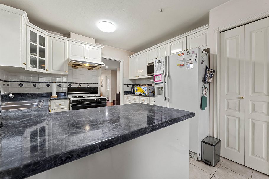 2779 Graveley Street Vancouver, BC - 24