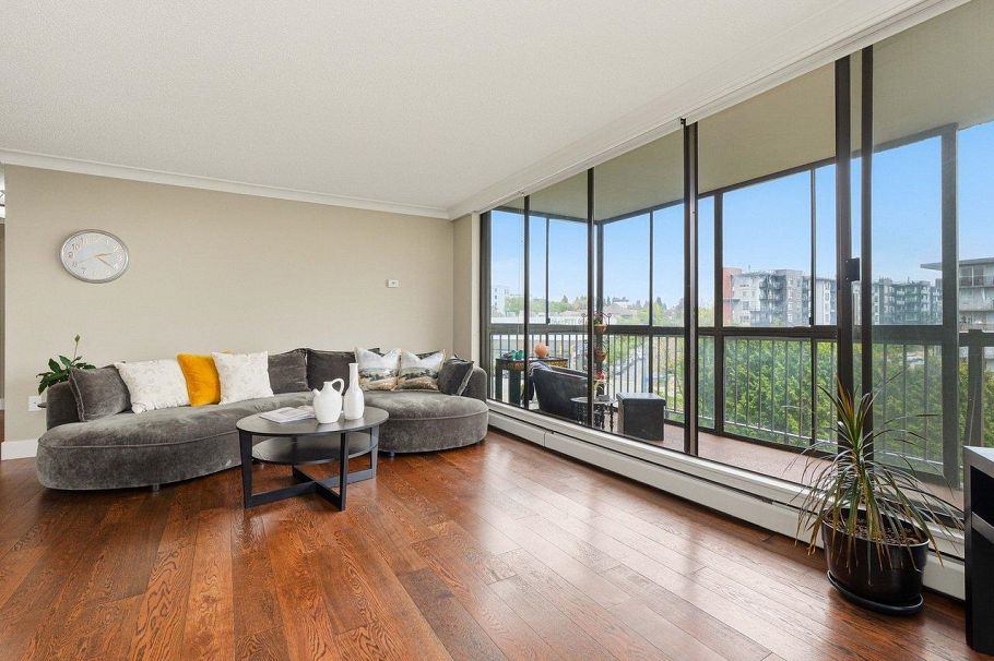 704 114 W Keith Road North Vancouver, BC - 5