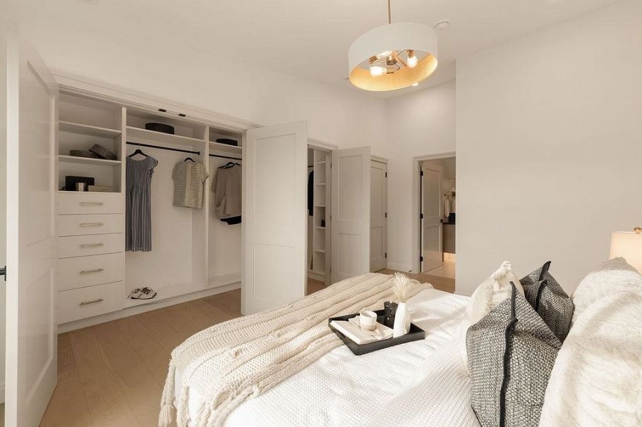 2542 Grant Street Vancouver, BC - 25