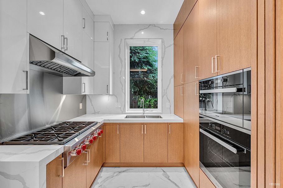 4465 Wallace Street Vancouver, BC - 13