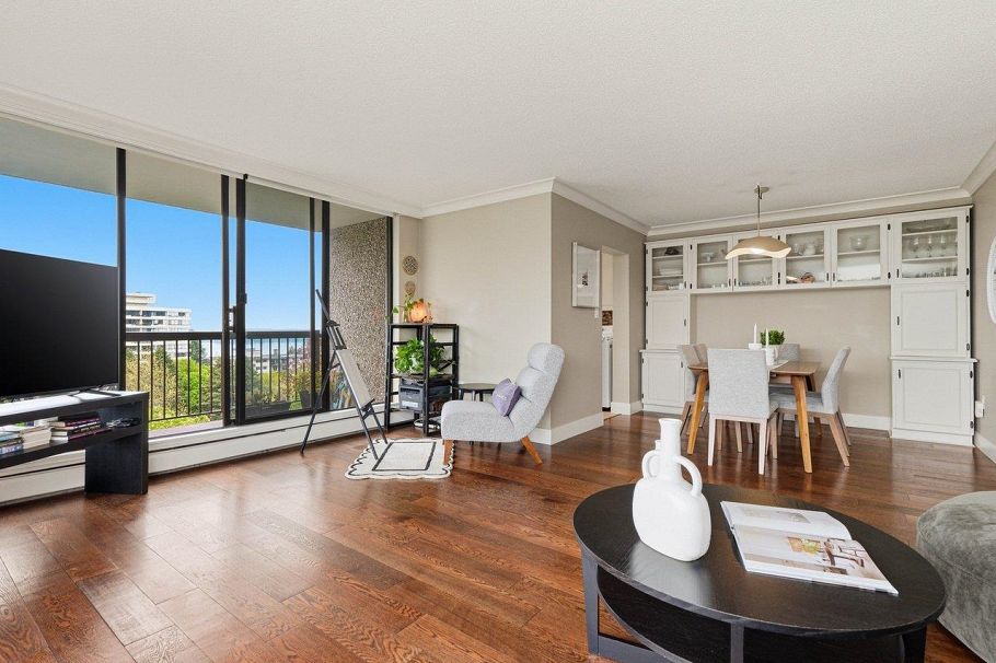 704 114 W Keith Road North Vancouver, BC - 4
