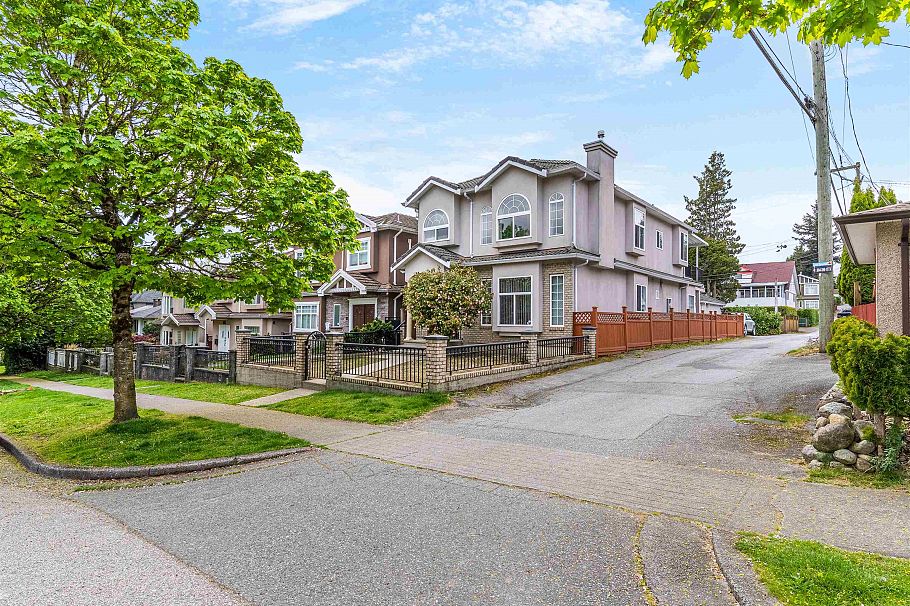 5323 Dumfries Street Vancouver, BC - 26
