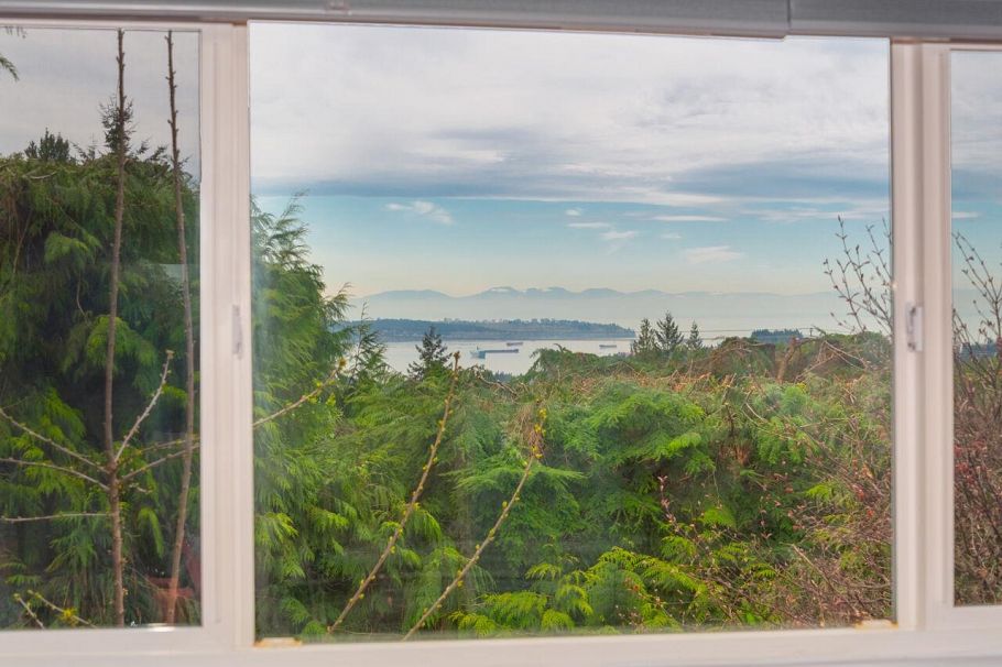 647 Blueridge Avenue North Vancouver, BC - 19