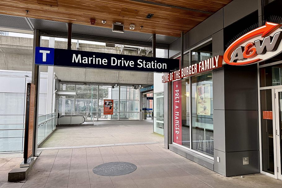 2402 8189 Cambie Street Vancouver, BC - 11