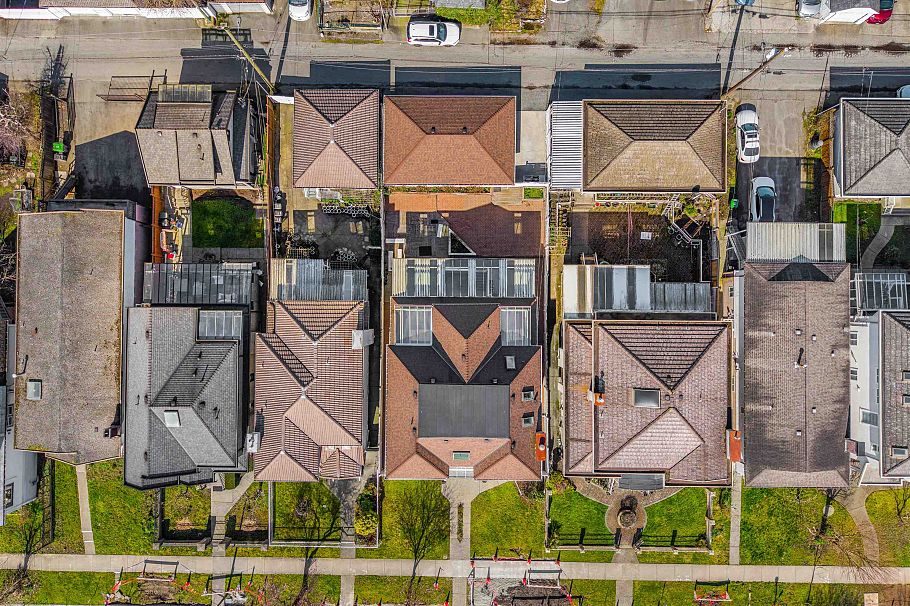 47 E 50th Avenue Vancouver, BC - 37
