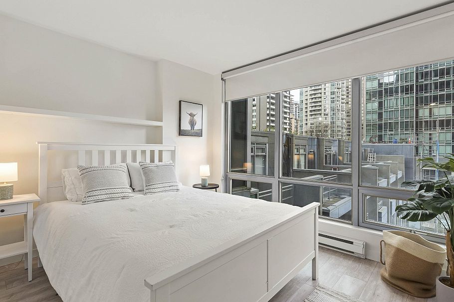 501 1200 W Georgia Street Vancouver, BC - 25