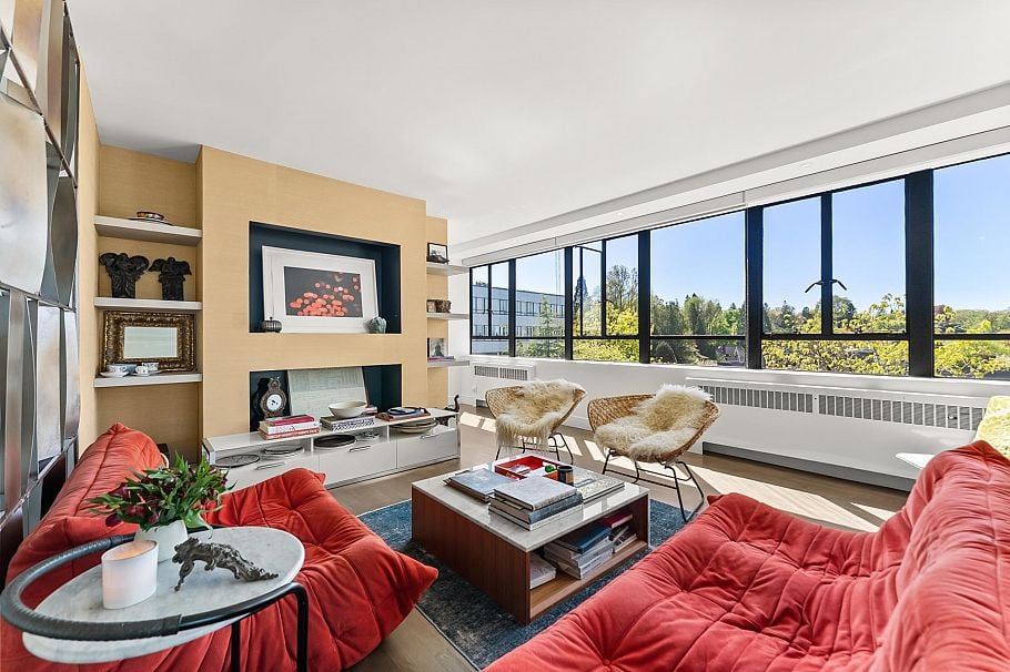 724 1445 Marpole Avenue Vancouver, BC - 1