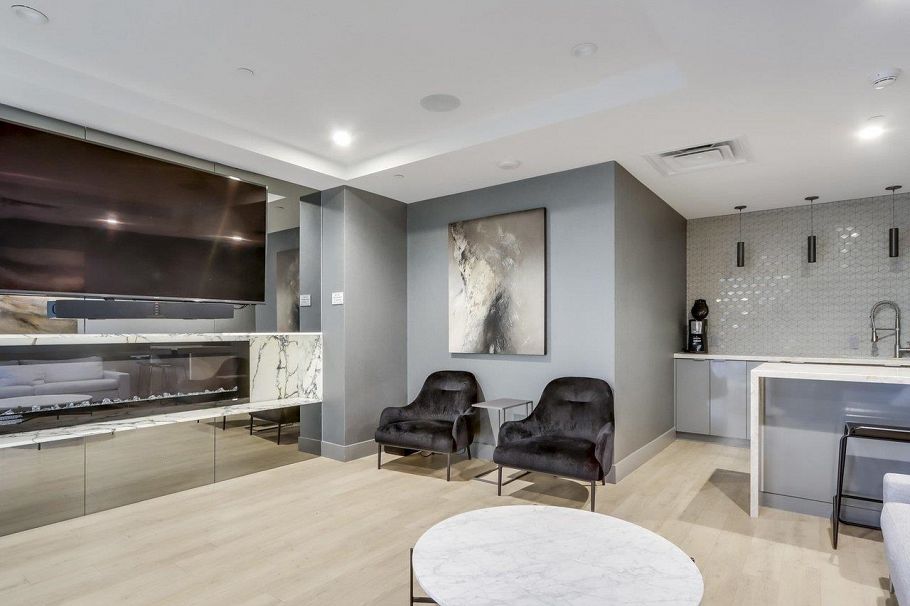2402 8189 Cambie Street Vancouver, BC - 5