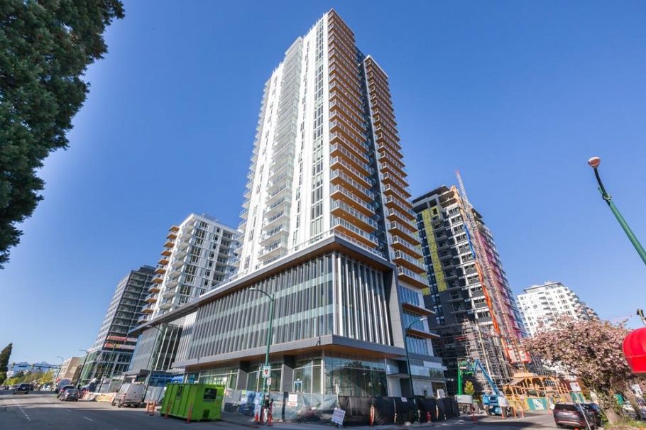 2101 485 W 42nd Avenue Vancouver, BC - 1