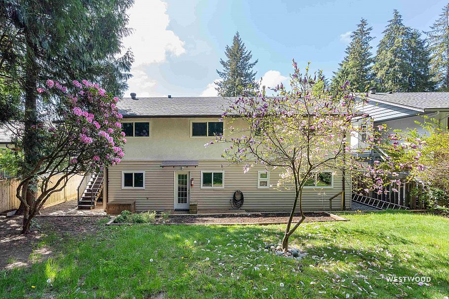 1422 Kilmer Road North Vancouver, BC - 39