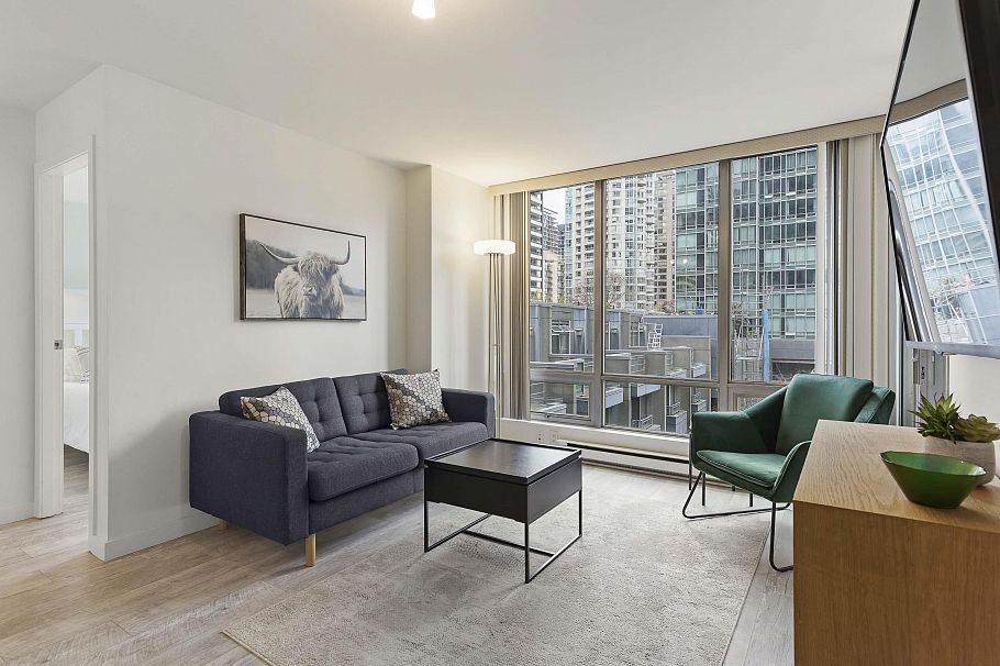 501 1200 W Georgia Street Vancouver, BC - 17