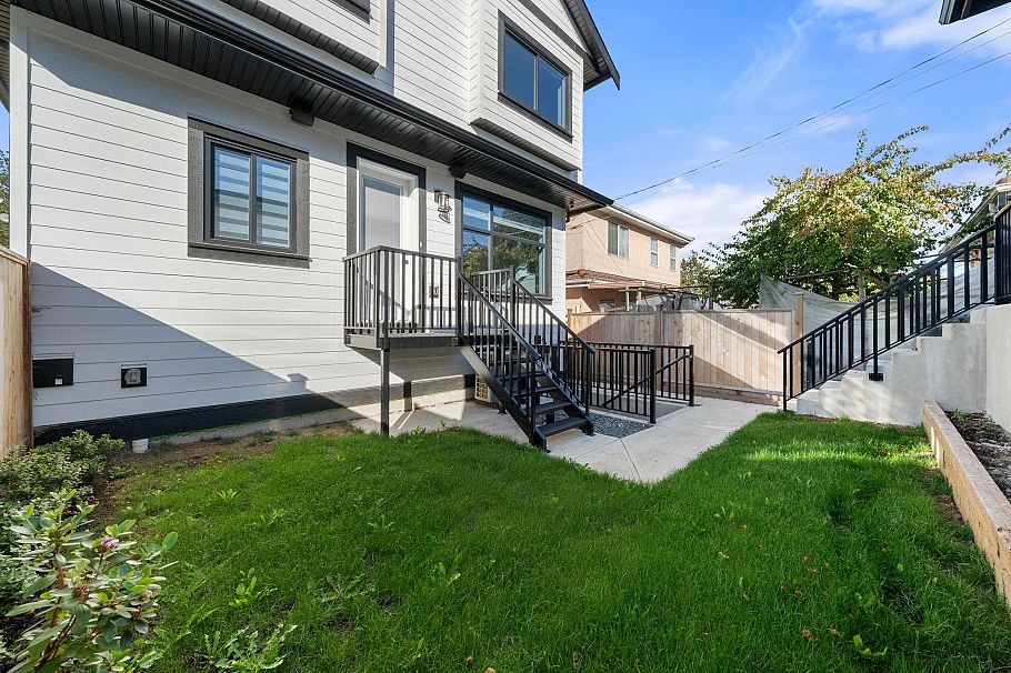 4318 Nanaimo Street Vancouver, BC - 32