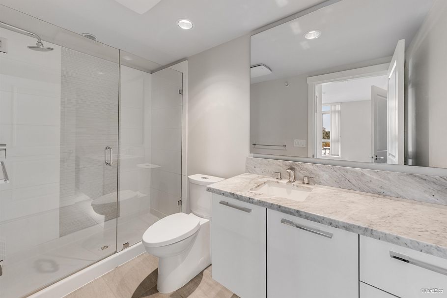 1008 3281 E Kent Avenue North Vancouver, BC - 12