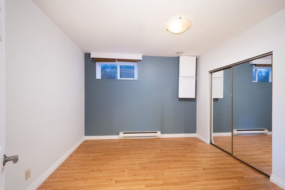 647 Blueridge Avenue North Vancouver, BC - 30
