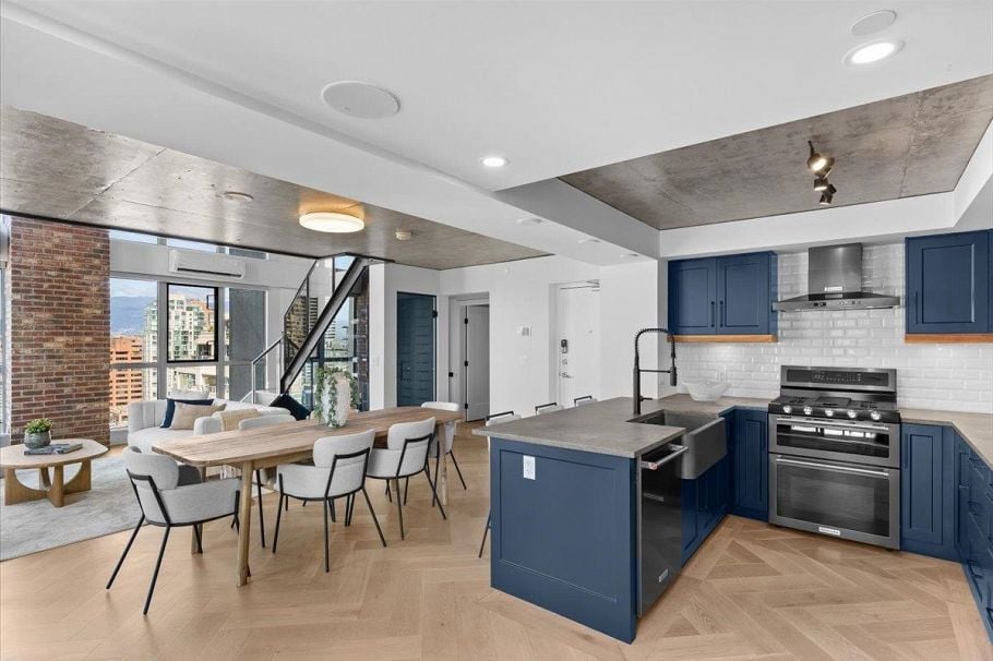 2402 1238 Richards Street Vancouver, BC - 10