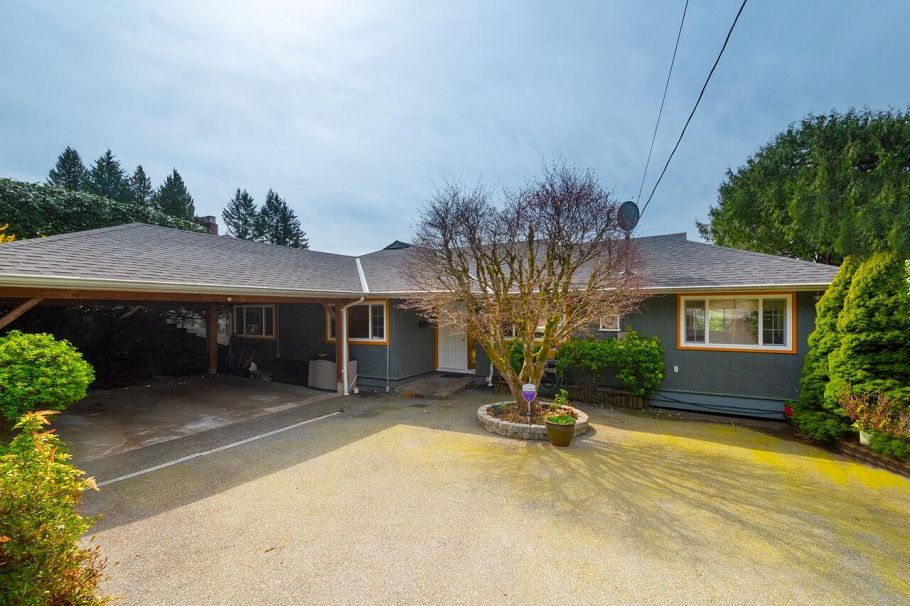 647 Blueridge Avenue North Vancouver, BC - 3