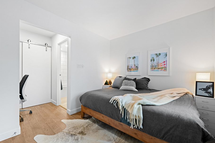 1314 W 7th Avenue Vancouver, BC - 21