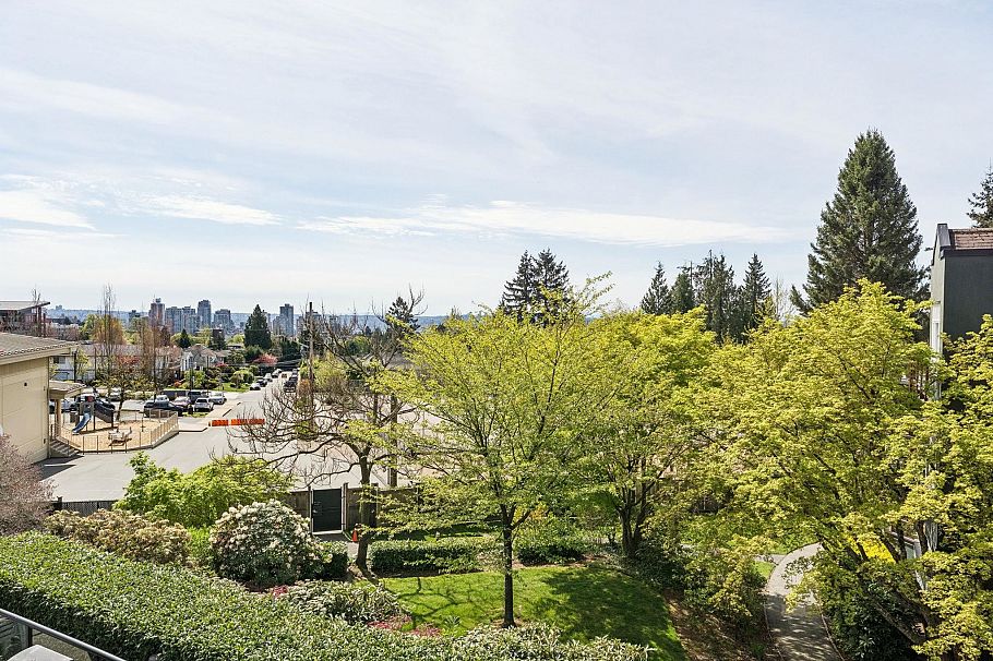 419 121 W 29th Street North Vancouver, BC - 38