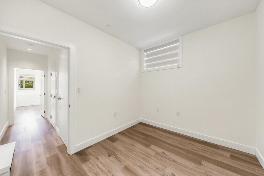 3412 W 43rd Avenue Vancouver, BC - 20