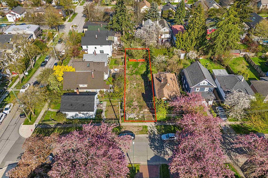 4424 Sophia Street Vancouver, BC - 1