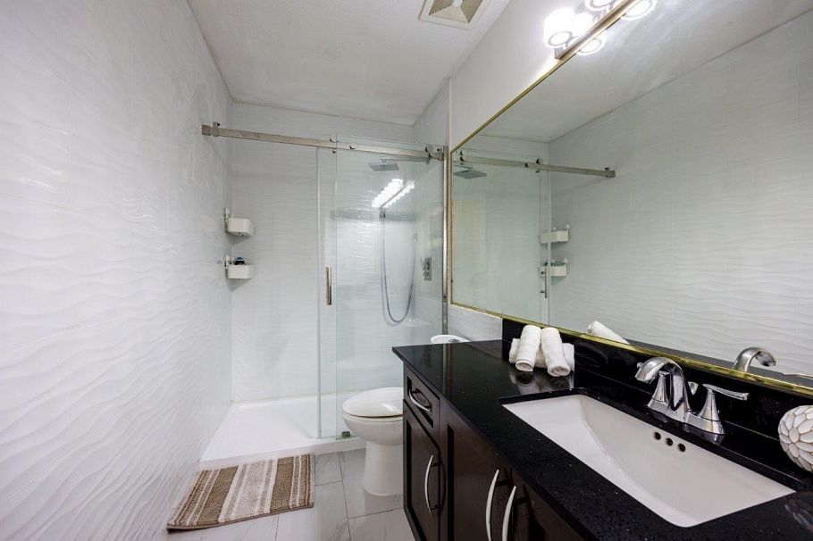869 Seymour Boulevard North Vancouver, BC - 10